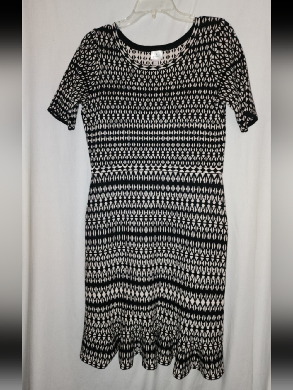 Dressbarn womens size medium black white sweater Dress